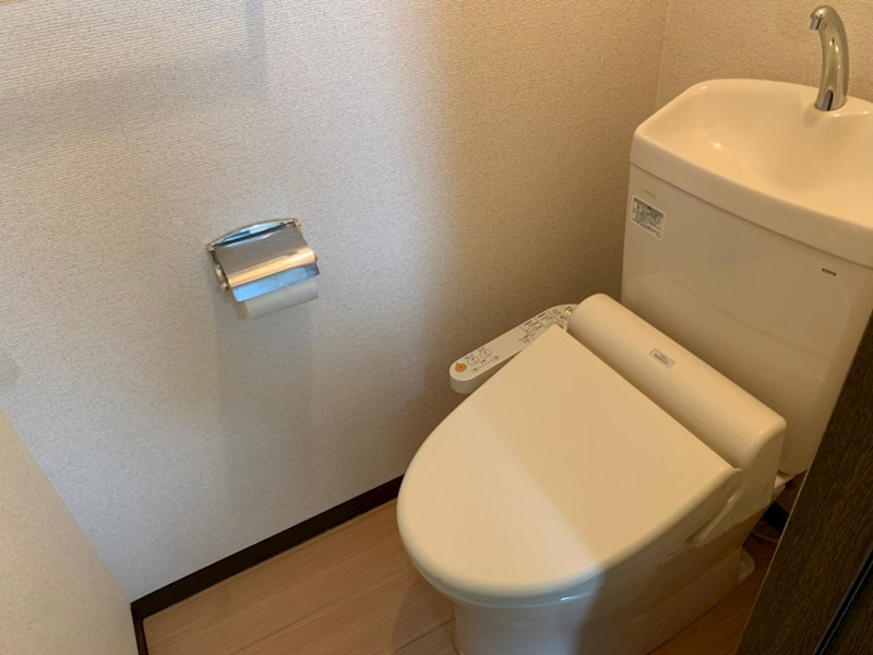 トイレ　別部屋参考写真