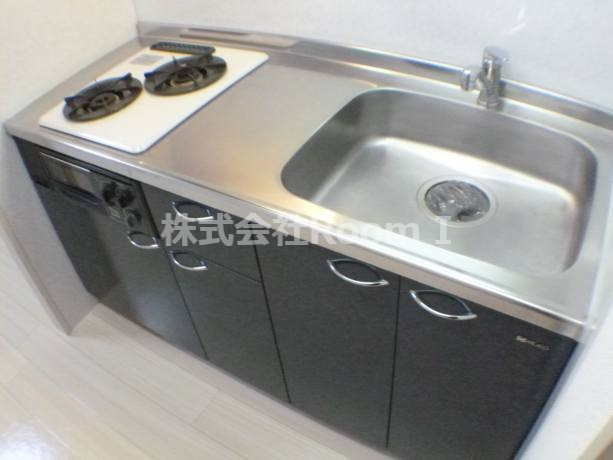 キッチン　コンパクトなキッチンで掃除もラクラク