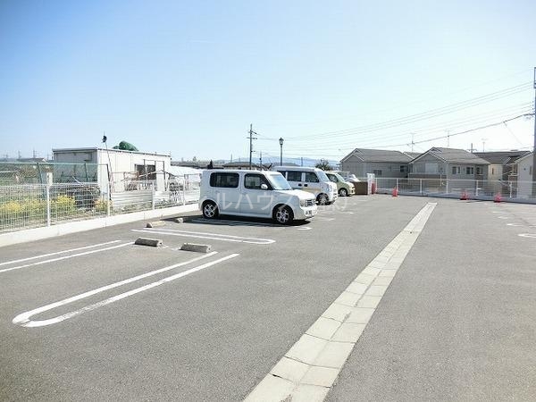 駐車場　駐車しやすい！