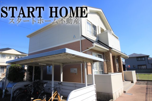 建物外観　落ち着いた雰囲気の外観です