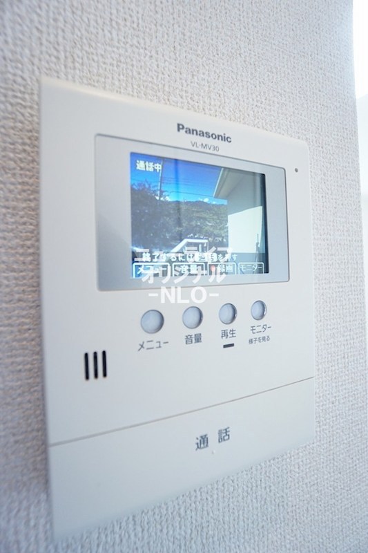 セキュリティ　室内から来訪者を確認できるTVモニターホン付で安心です☆