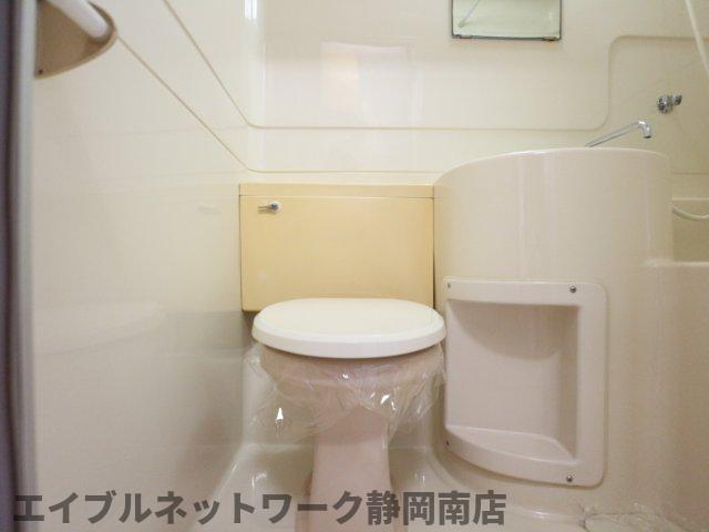 トイレ　トイレもきれいです