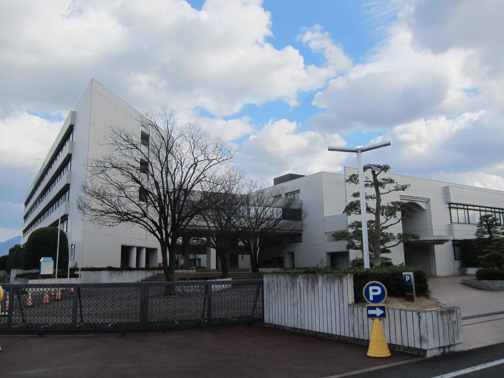 大学・短大　愛媛県立医療技術大学（大学・短大）まで874m