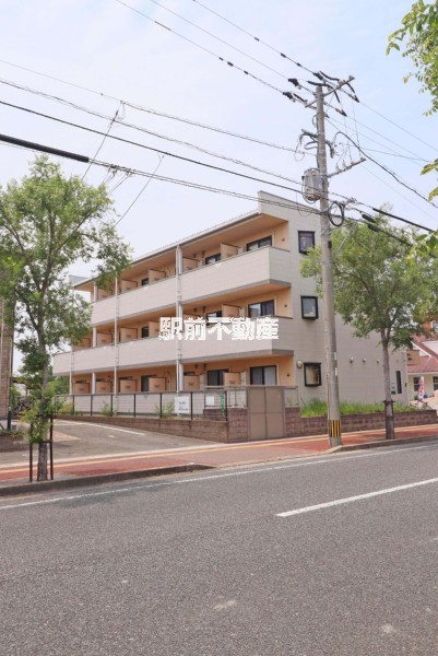 福岡市西区富士見のマンションの建物外観