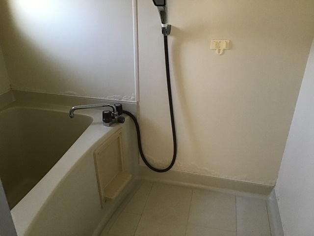 バス・シャワールーム　風呂