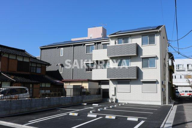 【PREMIUM「プレミアム」の建物外観】