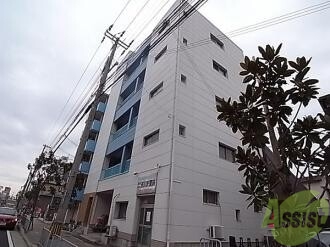 【神戸市須磨区須磨浦通のマンションの建物外観】