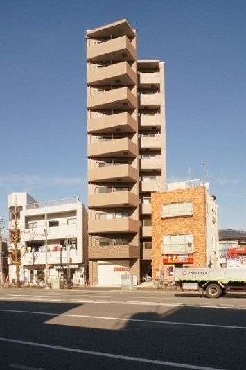 川崎市川崎区大島のマンションの建物外観