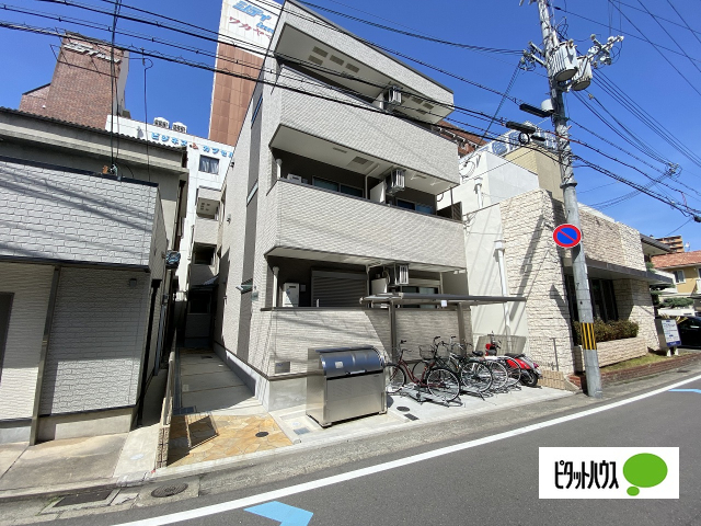 【フジパレス和歌山駅北の建物外観】