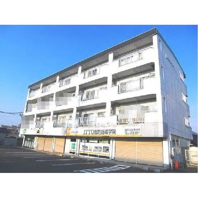 羽島市竹鼻町のアパートの建物外観