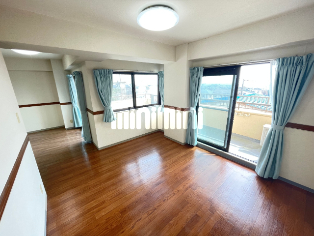 居室・リビング　リビング１４帖あります。