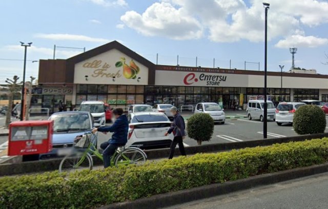 スーパー　遠鉄ストア　富塚店（スーパー）まで500m