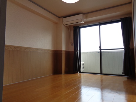 その他部屋・スペース　洋室／陽当り良好・LED照明・カーテン付き