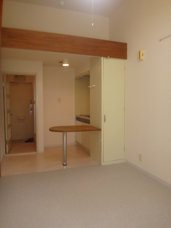 その他部屋・スペース　エアコン・照明器具ございます。※前回募集時写真となります