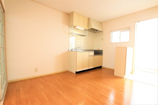 居室・リビング　初期費用減額キャンペーン開催中（詳細はお問合せ下さい）♪