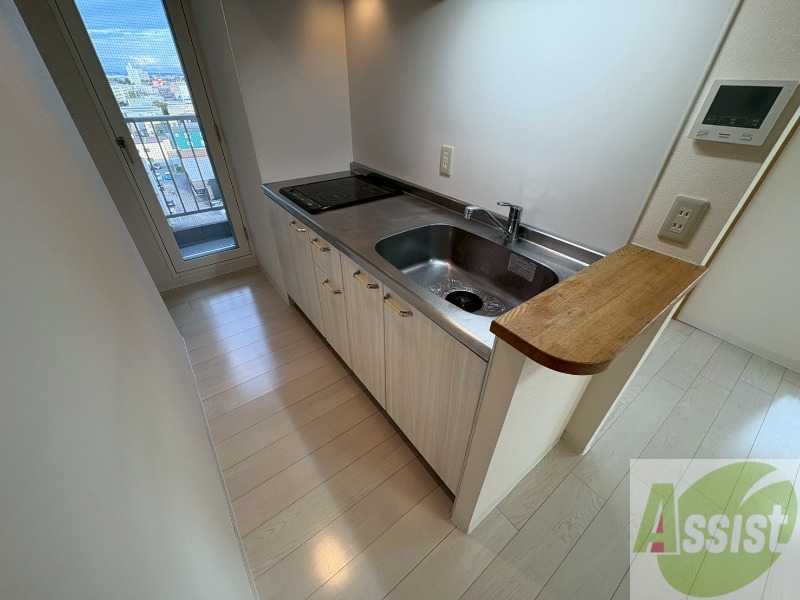 キッチン　キッチンはスペースも広々していて使いやすそうですよ！