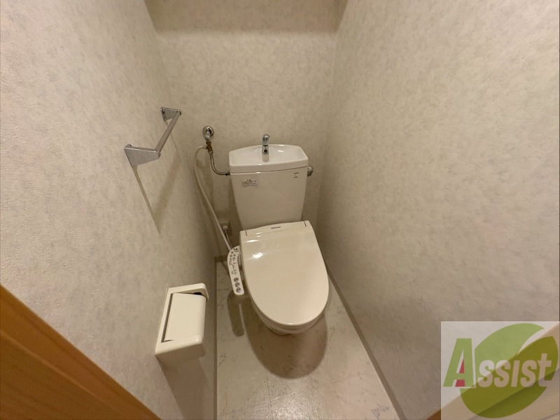 トイレ　ウォシュレット機能がついたトイレ。安心して使用できますね。