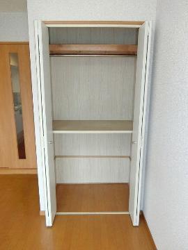 エミネンス南茨木2番館　収納　ＣＬ（開）