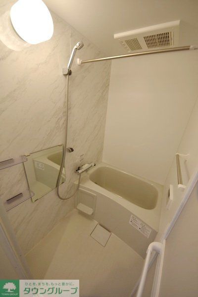 バス・シャワールーム　バス