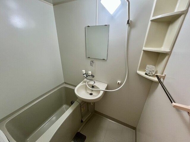 バス・シャワールーム　ユニットバス