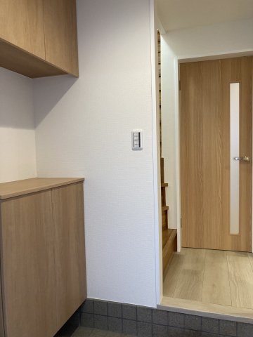 玄関　シンプルで使いやすい玄関です