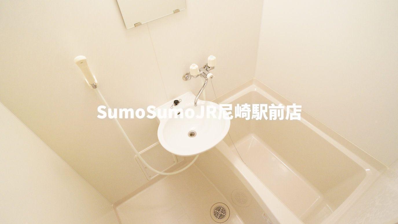 バス・シャワールーム　きれいなお風呂です