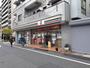 コンビニ　セブンイレブン新宿東五軒町店（コンビニ）まで348m