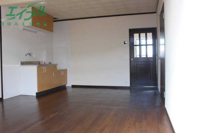 居室・リビング　別部屋同型タイプ写真です。