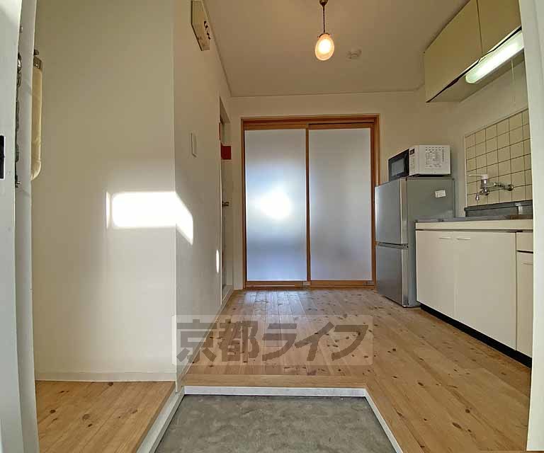 その他部屋・スペース　玄関から見たところです。