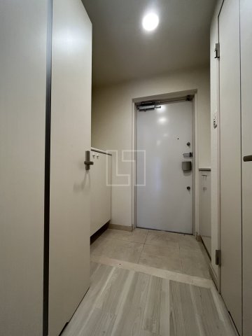 玄関　BRAVI南堀江（ブラービ南堀江）　玄関