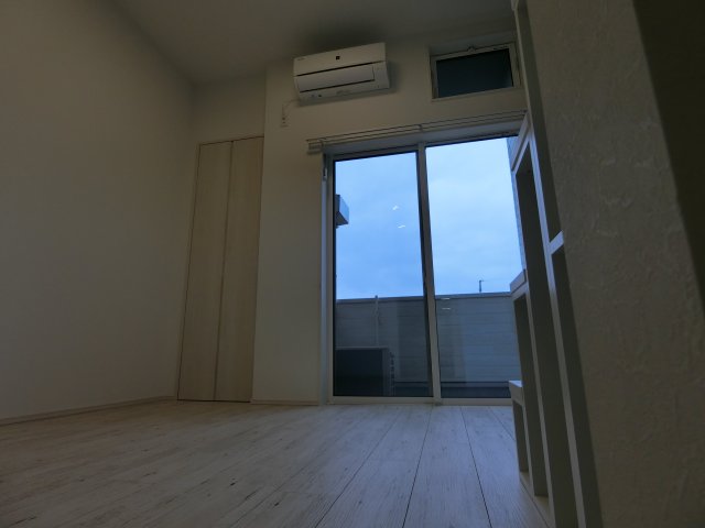 居室・リビング　イメージ201号室写真