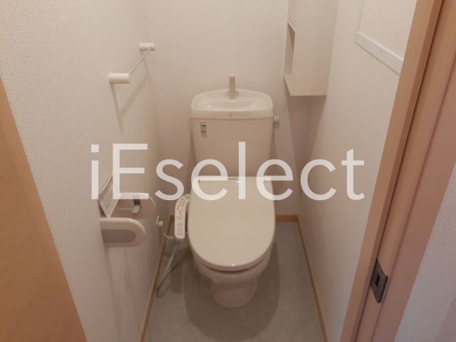 トイレ　洗浄機能付き♪