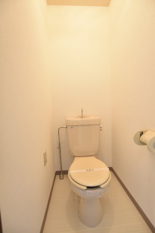 トイレ　同物件、別部屋のお写真となります。ご参考までにご覧ください。