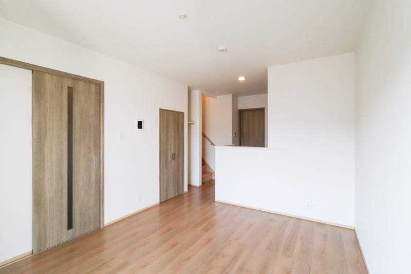 居室・リビング　図面と現状に相違がある場合には現状を優先