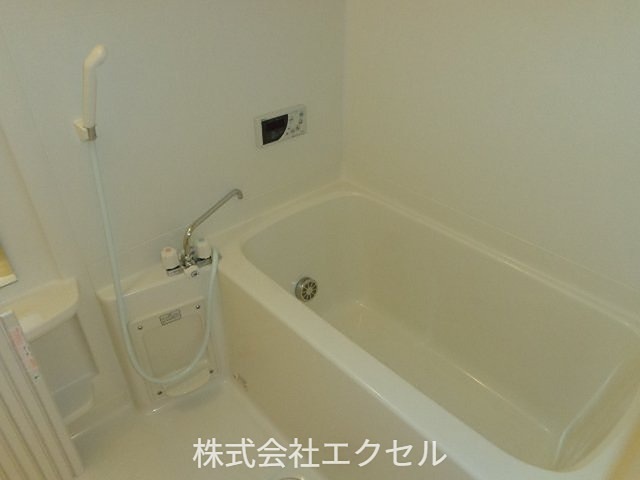 バス・シャワールーム　追い焚き機能付きです。・浴室乾燥完備の綺麗の浴室♪