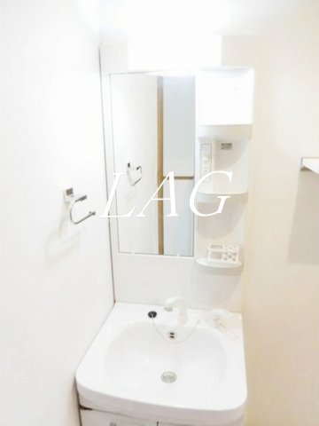 洗面設備　独立洗面台です。