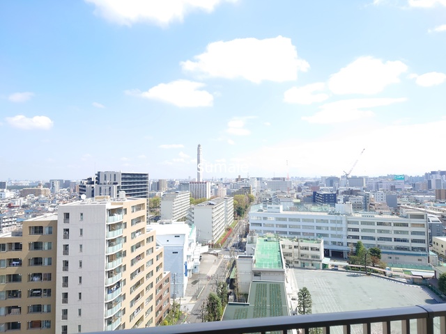 眺望　リビングからの景色です☆