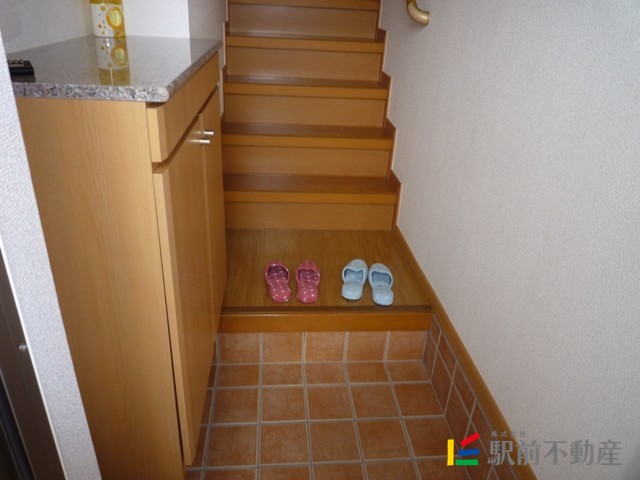 玄関　広々下駄箱
