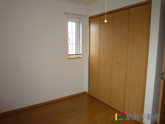 収納　クローゼット付き