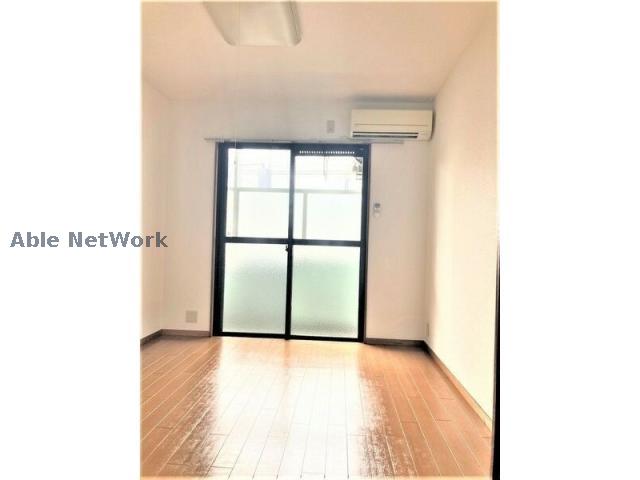 居室・リビング　※同物件別部屋の写真です。