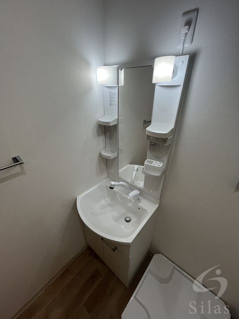 洗面設備　同仕様