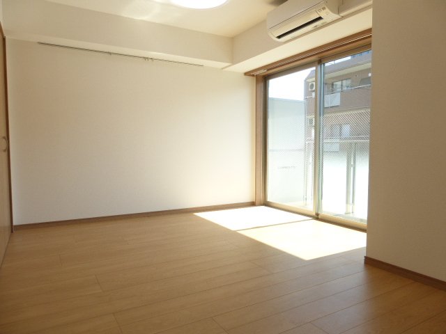 居室・リビング　居室※別部屋参考写真