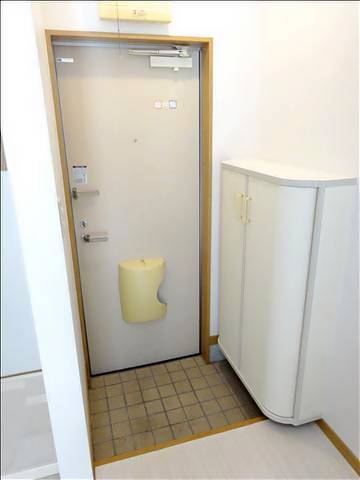 玄関　下駄箱付きの玄関