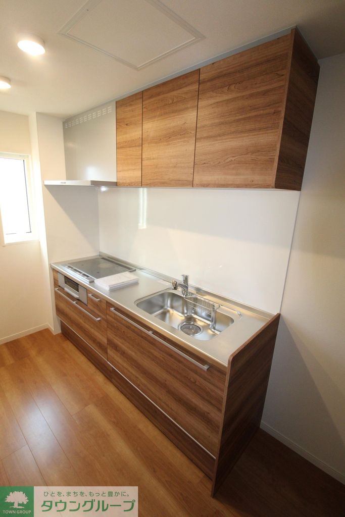 キッチン　玄関