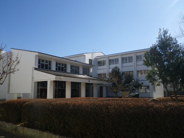 中学校　恵那市立恵那東中学校（中学校）まで1614m