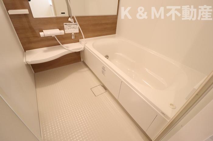 バス・シャワールーム　きれいなお風呂です