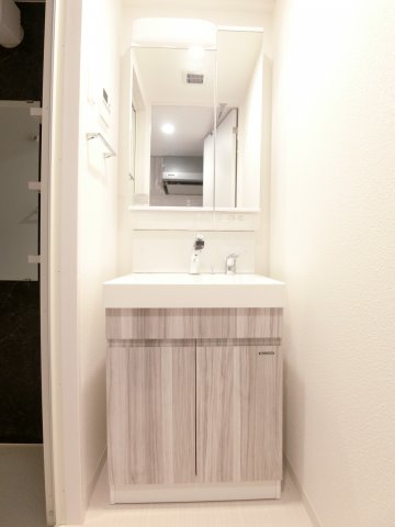 洗面設備　詳細は、RISUMO江坂本店→06-6155-7137まで♪