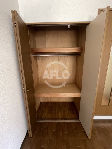 収納　アーバンコート福島　クローゼット