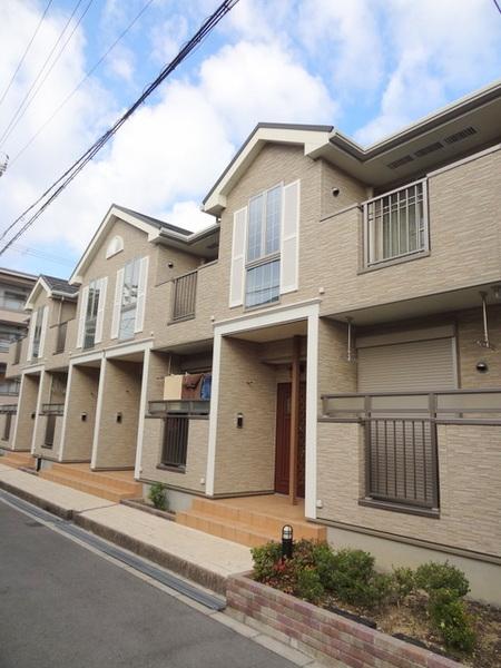 建物外観　★まるで戸建風で可愛い★