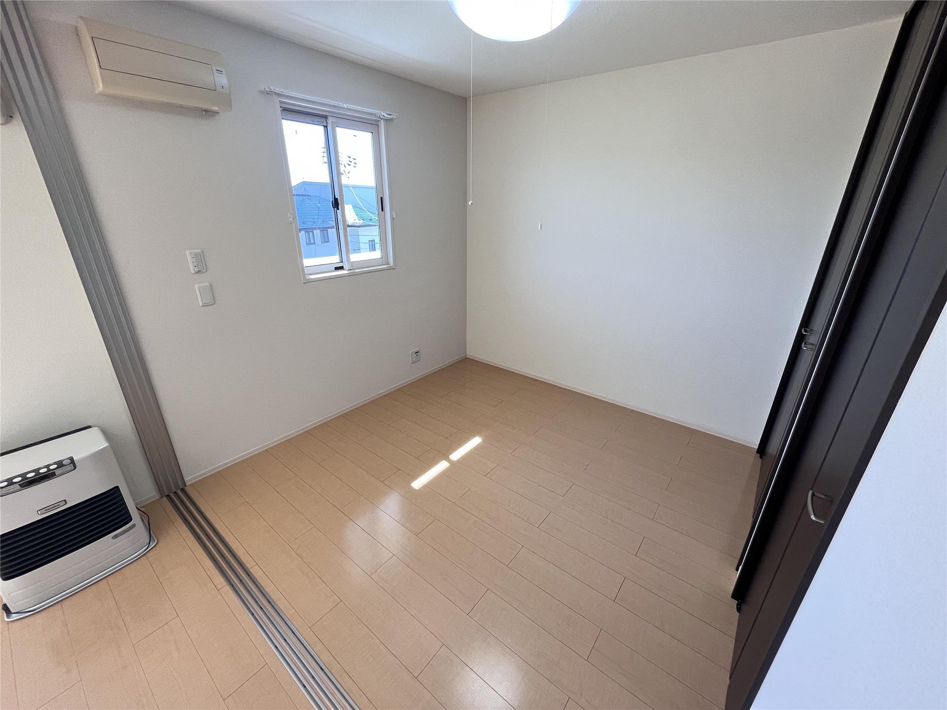 居室・リビング　洋室（同タイプ）